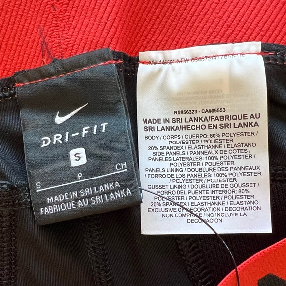 Nike Women’s S Nike Compression Sliding Shorts NWT - Picture 4 of 6